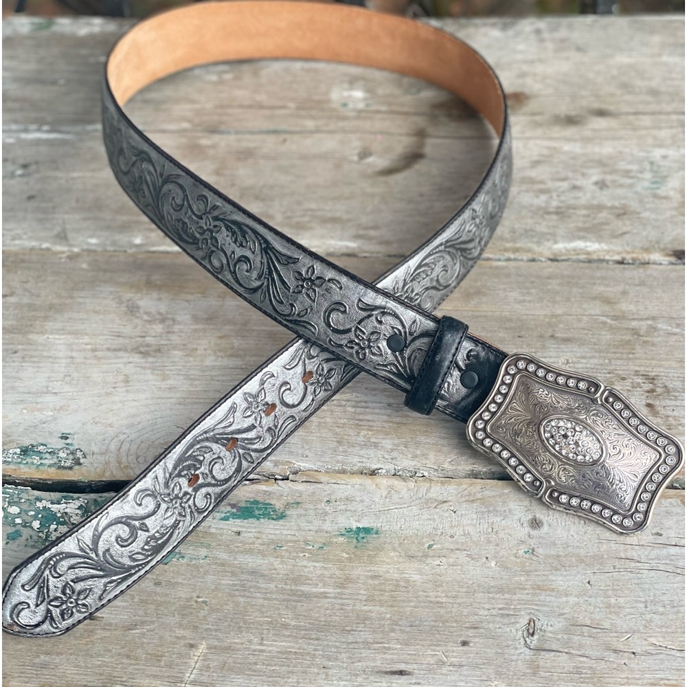 Justin silver black floral embossed women’s belt 36 rhinestones